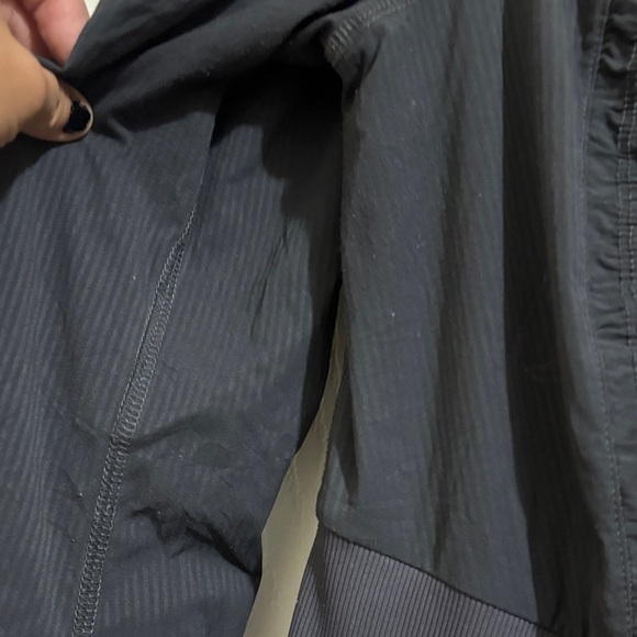 Lululemon reversible Women's grayJacket size 12 - Picture 2 of 7